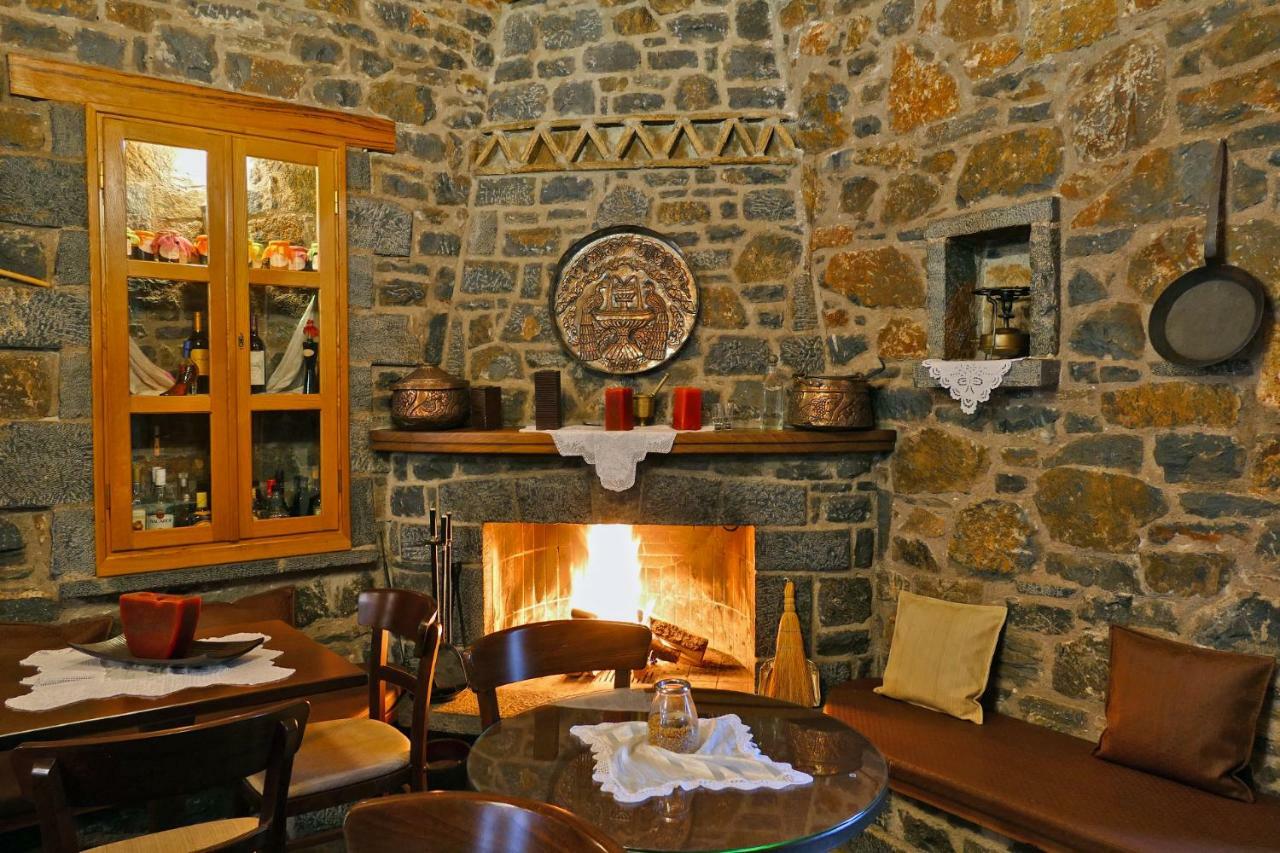 Antoniou Guesthouse Kastanitsa Esterno foto